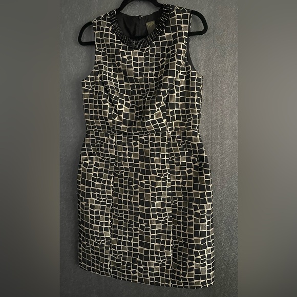 Taylor Metallic Sheath Sleeveless Dress W/Pockets & Beaded Neckline Sz 10 - Picture 10 of 10